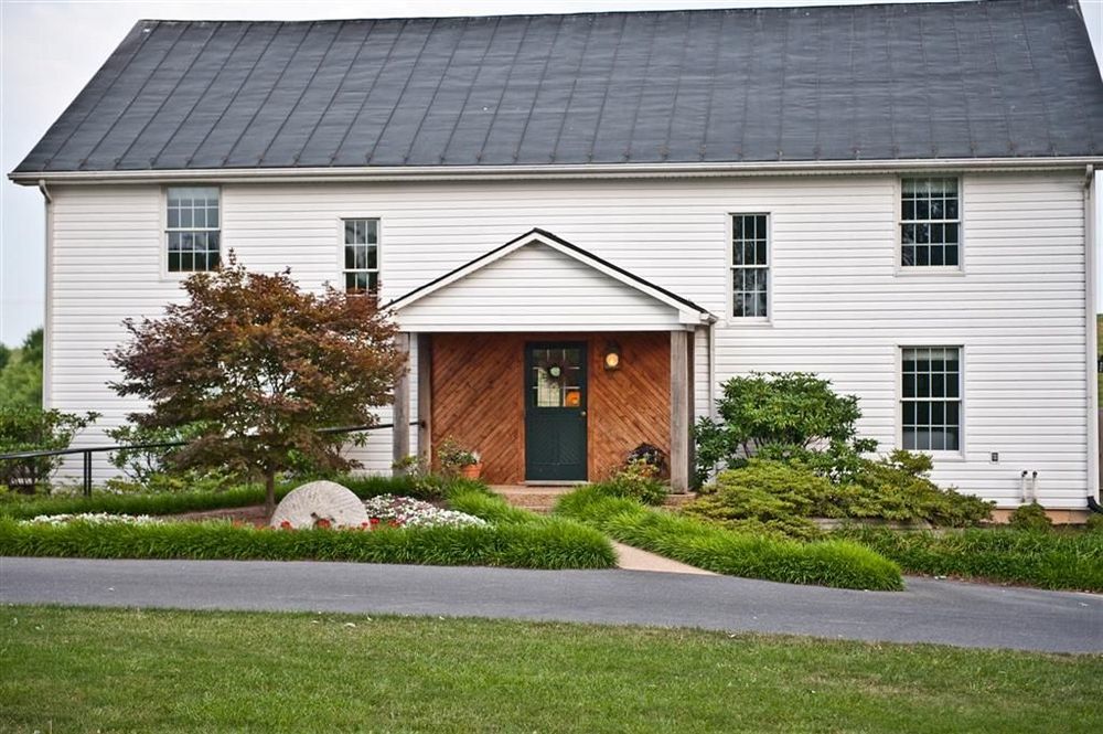 Batten Green Venue & Lodging Staunton Exterior photo